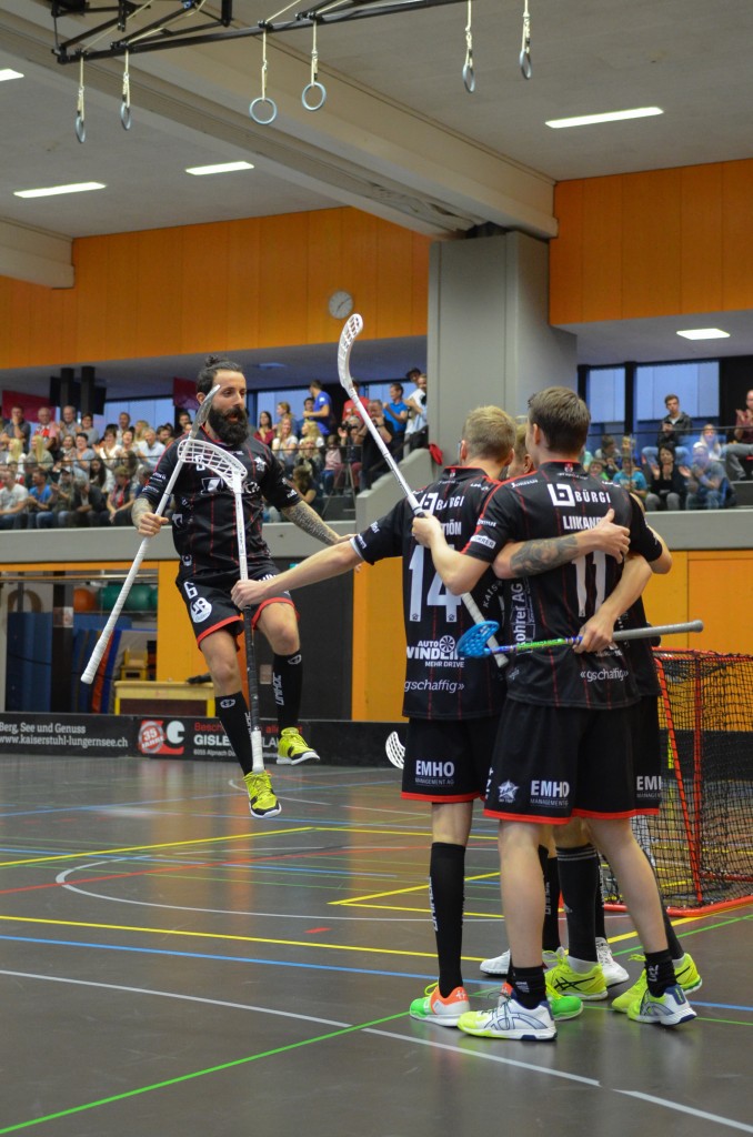 Trotz achtmaligem Torjubel reichte es für Ad Astra am Ende nicht zum Sieg (Foto: Simon Abächerli)