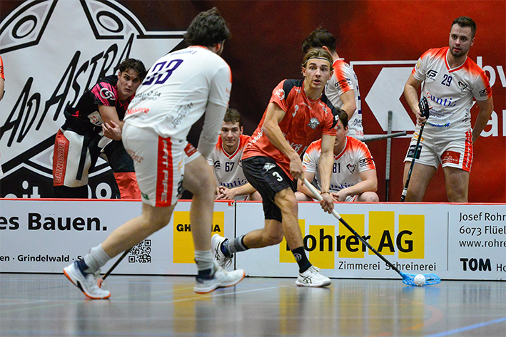 Jens Huber sucht einen Mitspieler (Foto: Monica Bachmann)